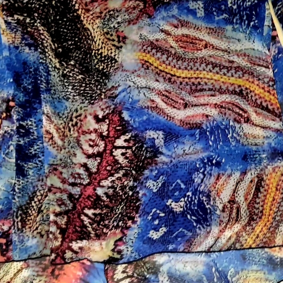 LINEA DOMANI BLUE PRINTED TOP SHEER FRONT LAYER W/BLACK UNDER LINING - Picture 5 of 10